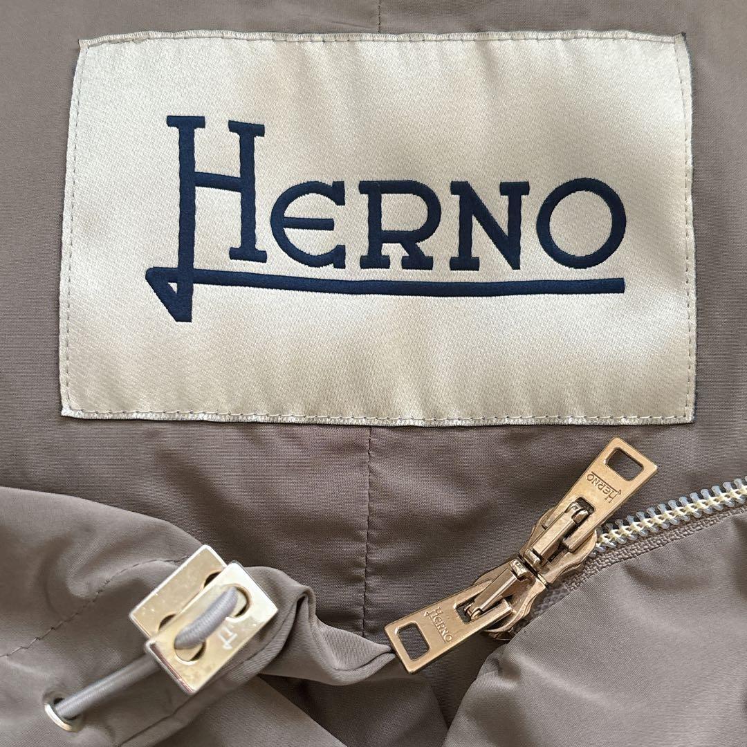 【1316】ヘルノ　切り替えライトダウンジャケット　コート　ベージュ　44