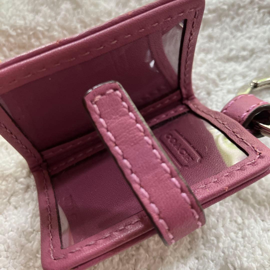 Coach シグネチャー柄　キーホルダー　キーチャーム　写真入れ