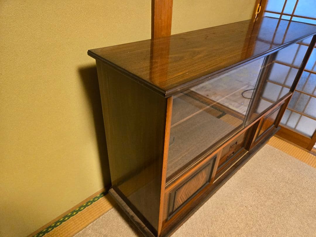 Tokyo Sleepover Club ガラス扉付き ダークブラウン