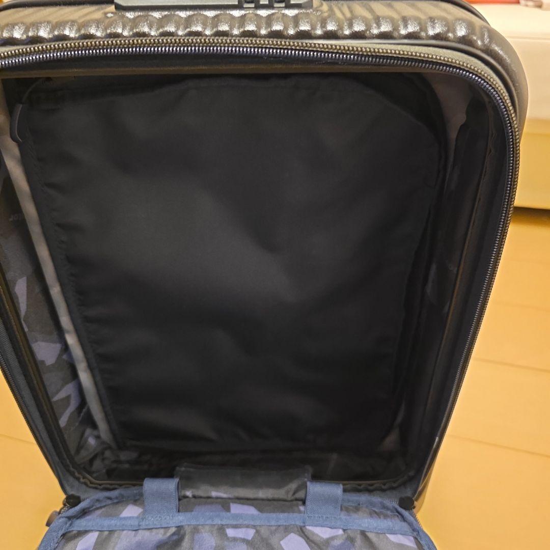 innovator TR407 ブラックキャリーケース