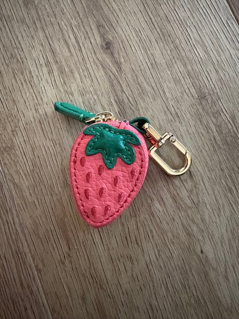 MAISONdeSABRE いちごチャーム