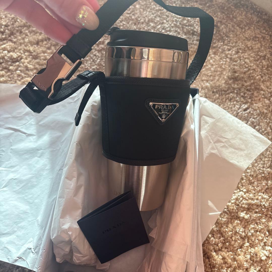【新品未使用】PRADAのタンブラー
