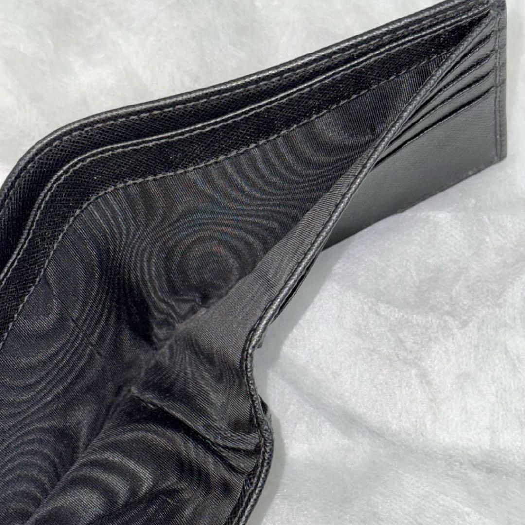 ⭐️未使用級⭐️　PRADA　サフィアーノトライアングル　二つ折り財布　ブラック