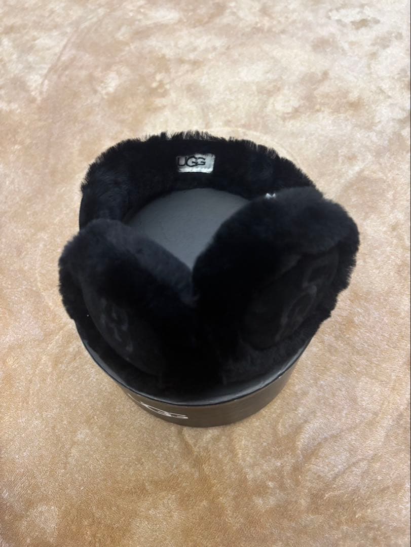 【美品】UGG ブラック イヤーマフ