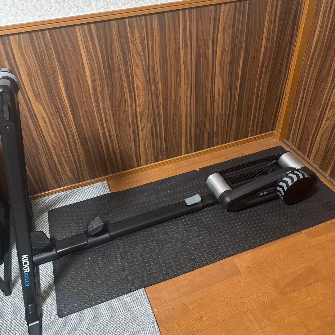 KICKR ROLLR トレーニング用ローラー