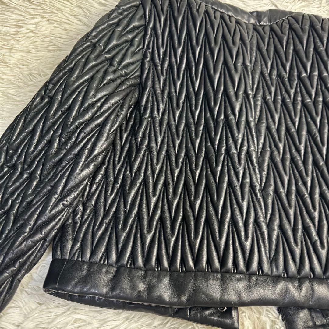 美品 EMPORIO ARMANI ブラックキルティングレザージャケットS~M