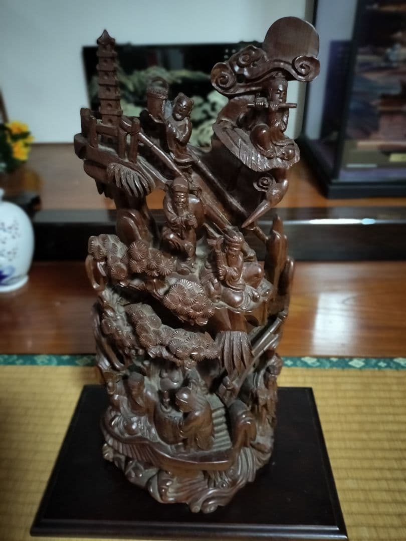 七福神の木彫りの置物