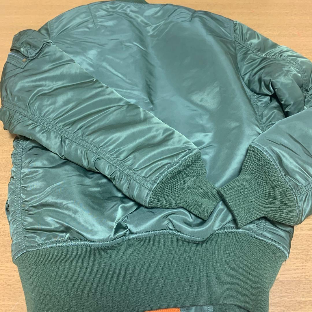 アルファインダストリーズ　XS MA1 カーキ　緑　グリーン　アウター