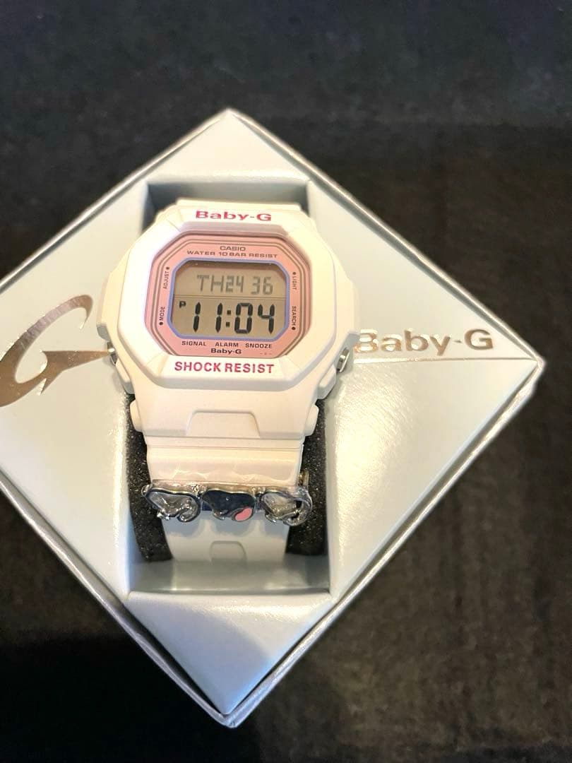 限定品　Snoopy Baby-G ホワイト デジタル腕時計