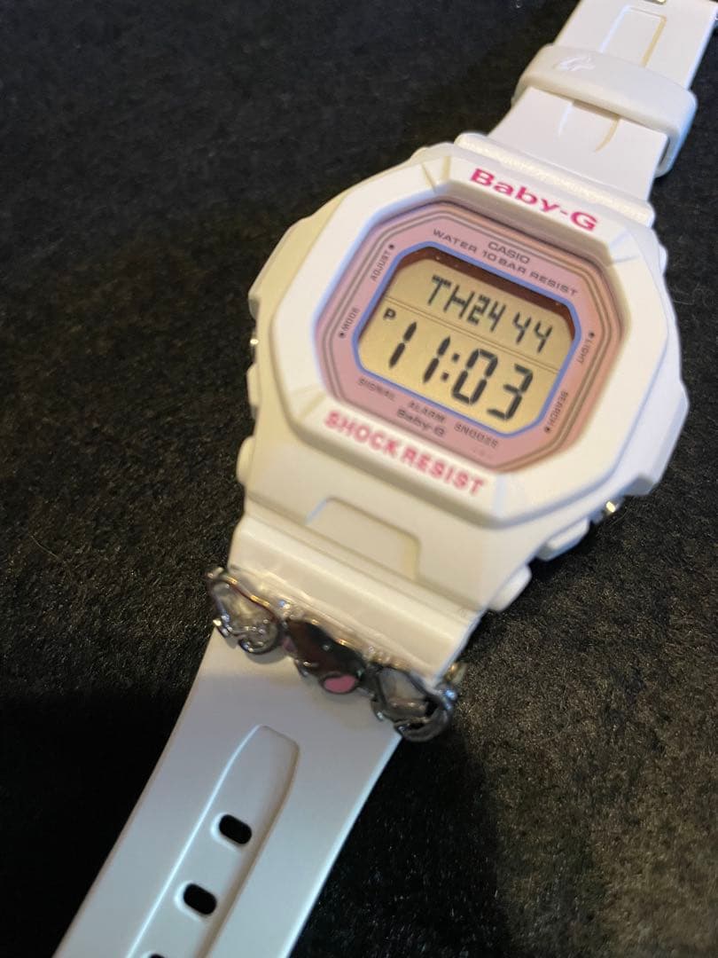 限定品　Snoopy Baby-G ホワイト デジタル腕時計