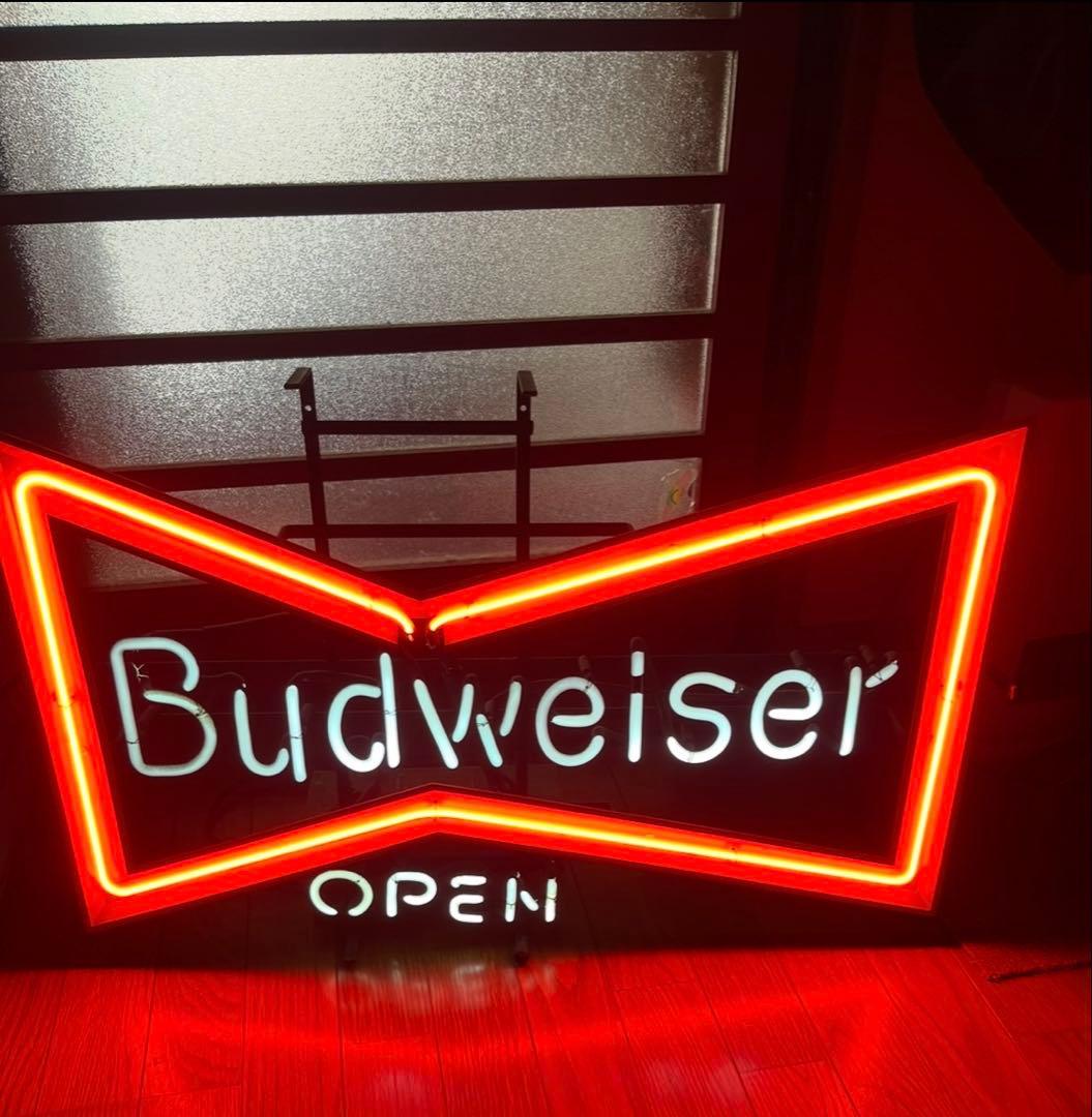 Budweiser ネオン看板