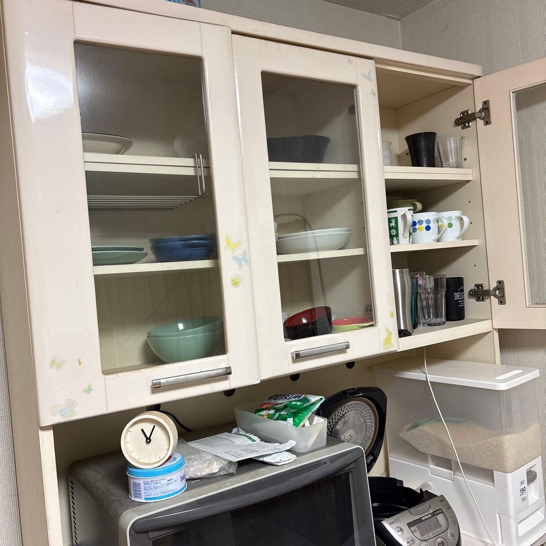 ホワイト木製食器棚 中型 ガラス扉付き