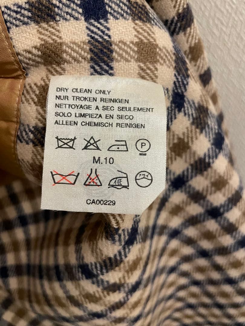 英国製　アクアスキュータム　トレンチコート　レディース