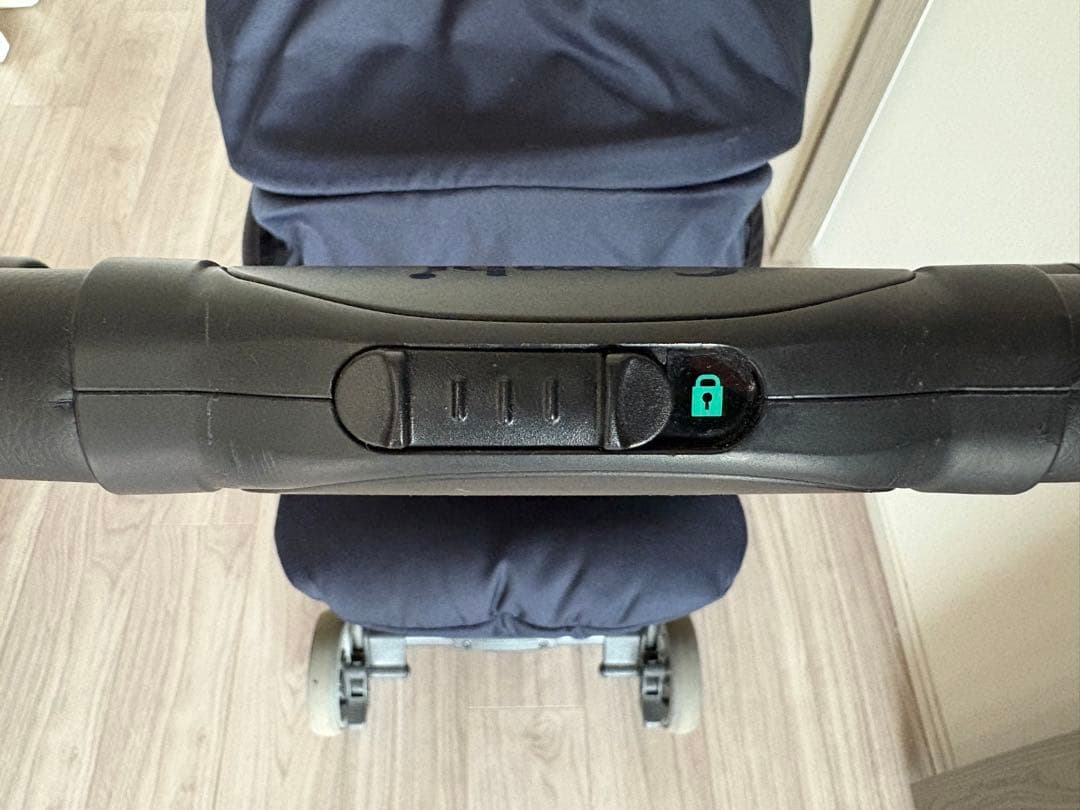 【美品】スゴカルminimo エッグショック combi コンビ スゴカルミニモ