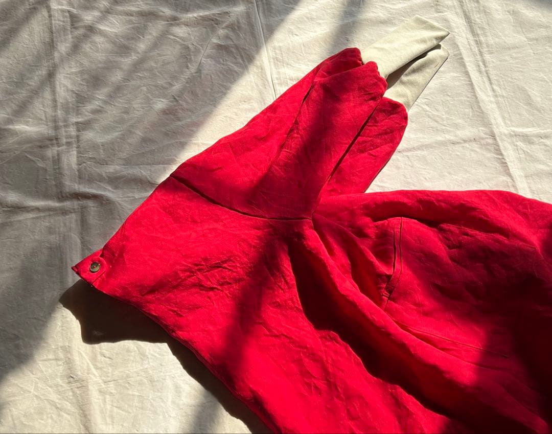 【mizさま専用ページ】フランスlinenやや張り感・真赤＊リブ袖口割烹着ワンピ