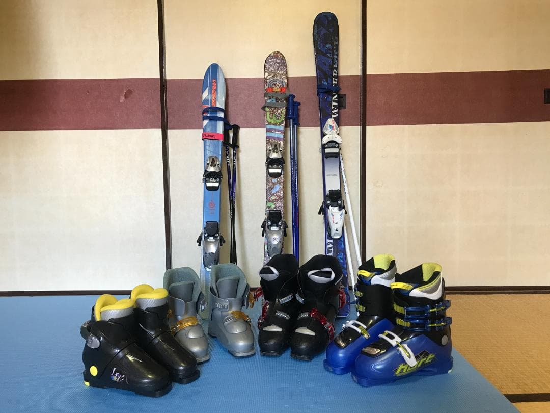 子供スキーセット、スキー板100~120cmの３Set、ブーツ20〜24cm４足