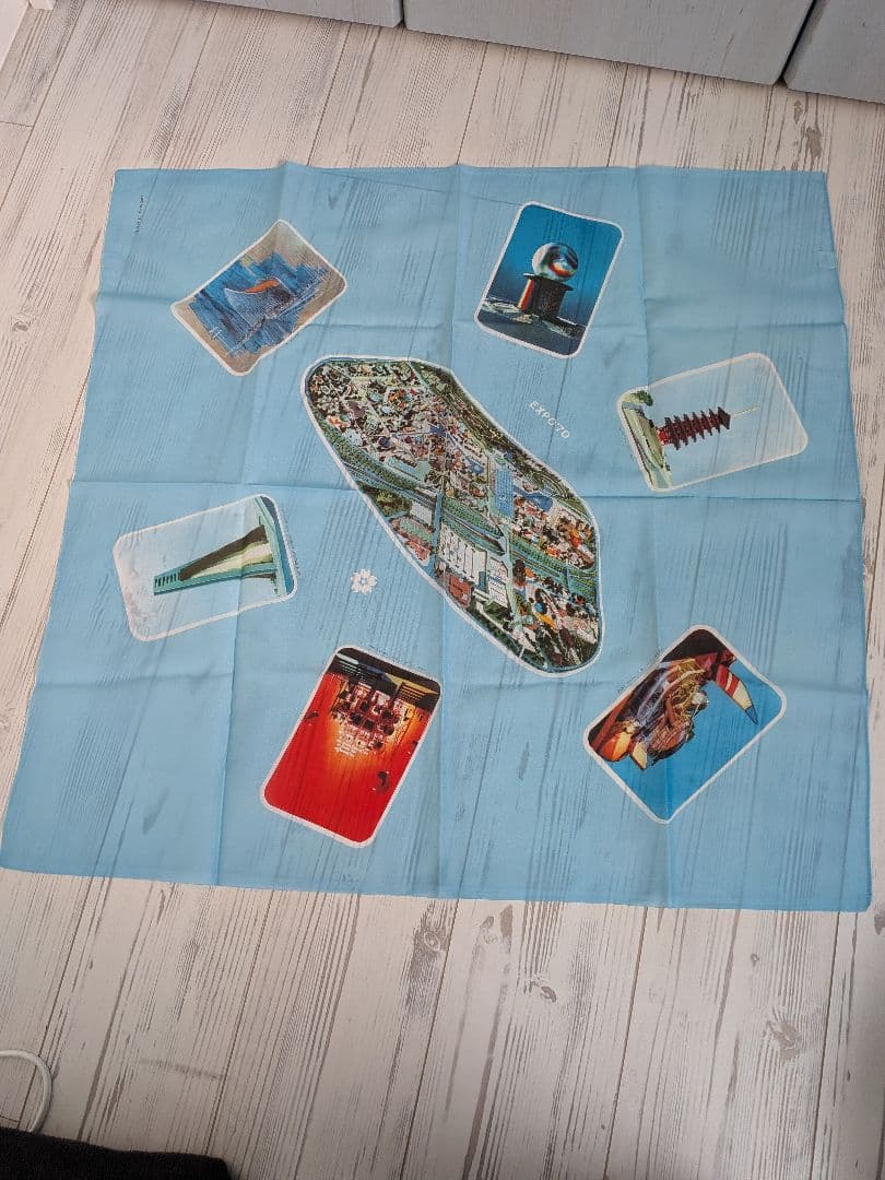 EXPO '70 記念セット メダル、ペナント、ハンカチ、スカーフ