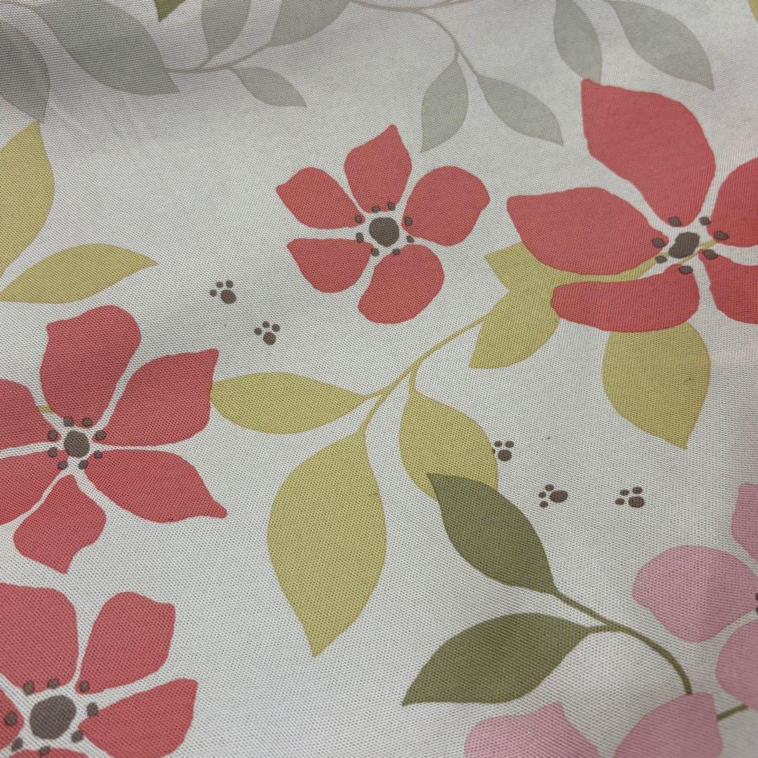 魔女の宅急便　ジジ　黒猫　アンフルール ピンク　遮光カーテン　花柄　ジブリ