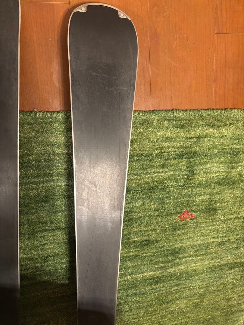 EXPLORE 6 スキー板　152cm elan