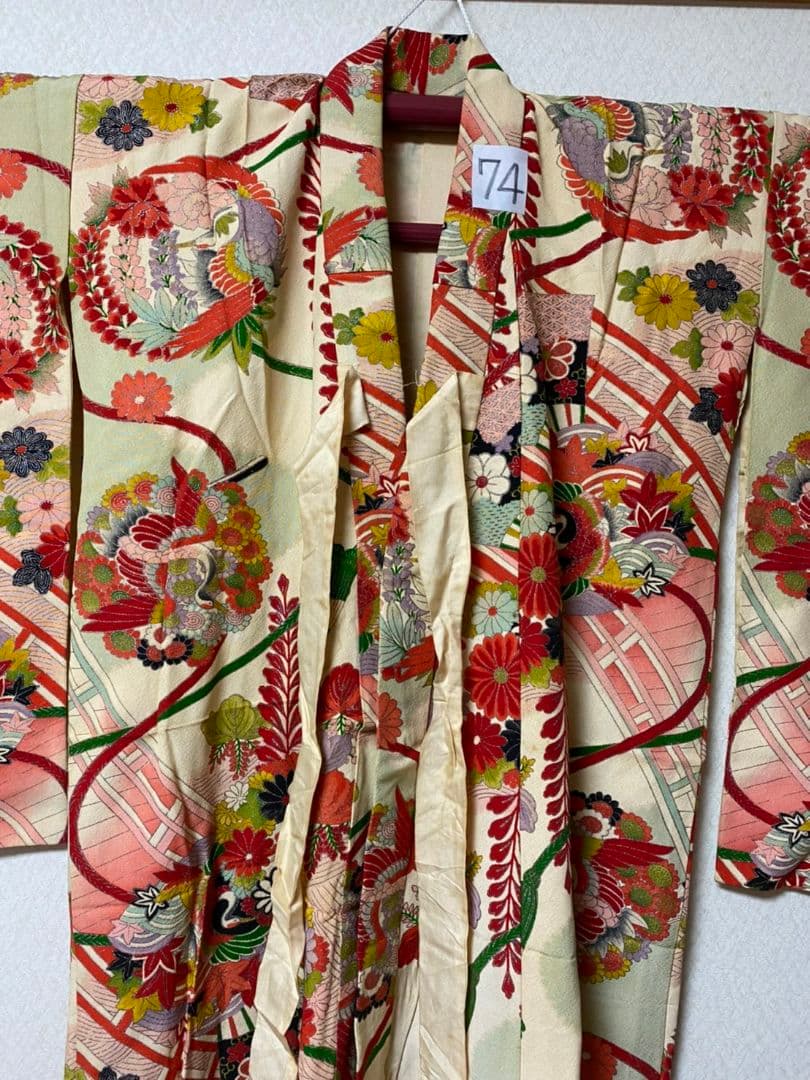 No.74正絹アンティーク子供着物七五三着丈109.5センチ裄丈51センチ