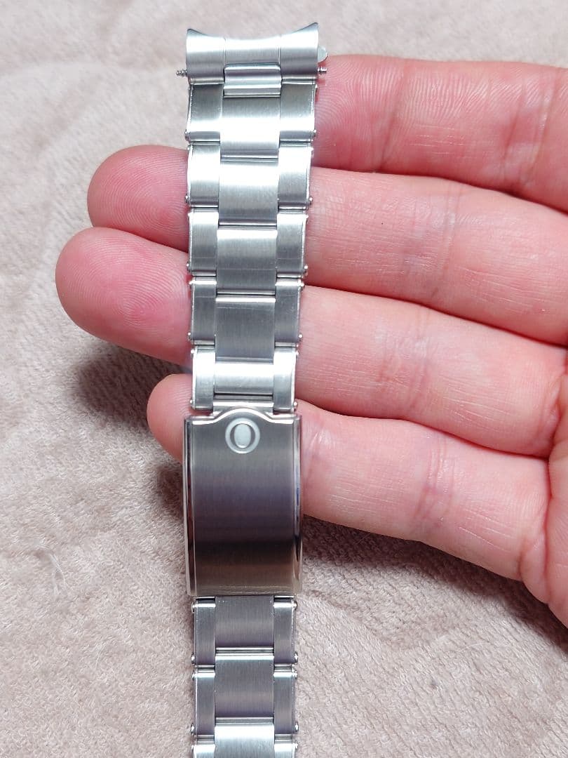 OUTLINE アウトライン・オリジナル リベット ブレスレット