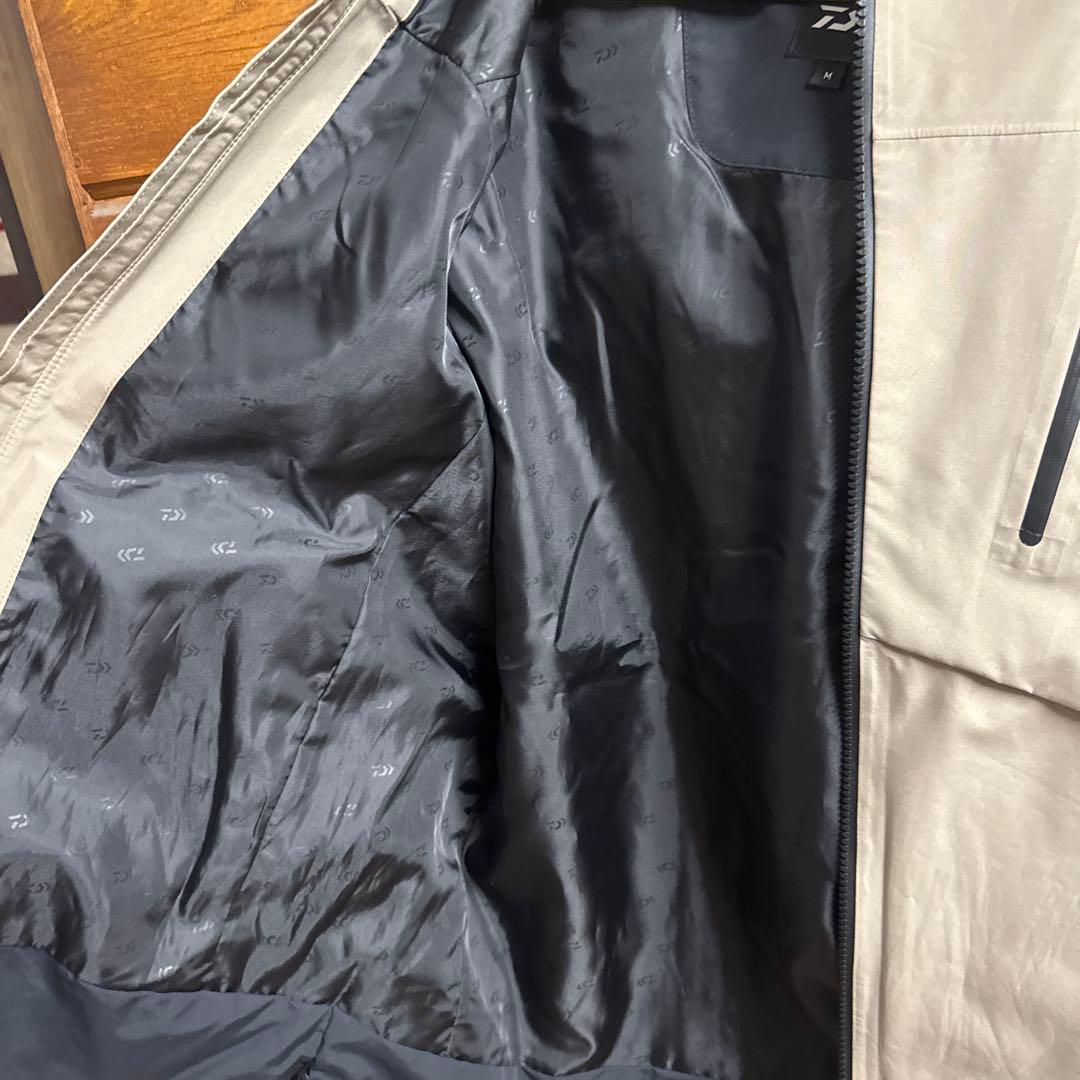 ダイワ GORE-TEX タフレインジャケット　DR-1324J Mサイズ