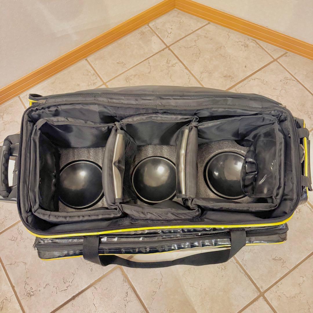 【極美品】Brunswick 3個用 キャディタイプ ボウリングバッグ ローラー