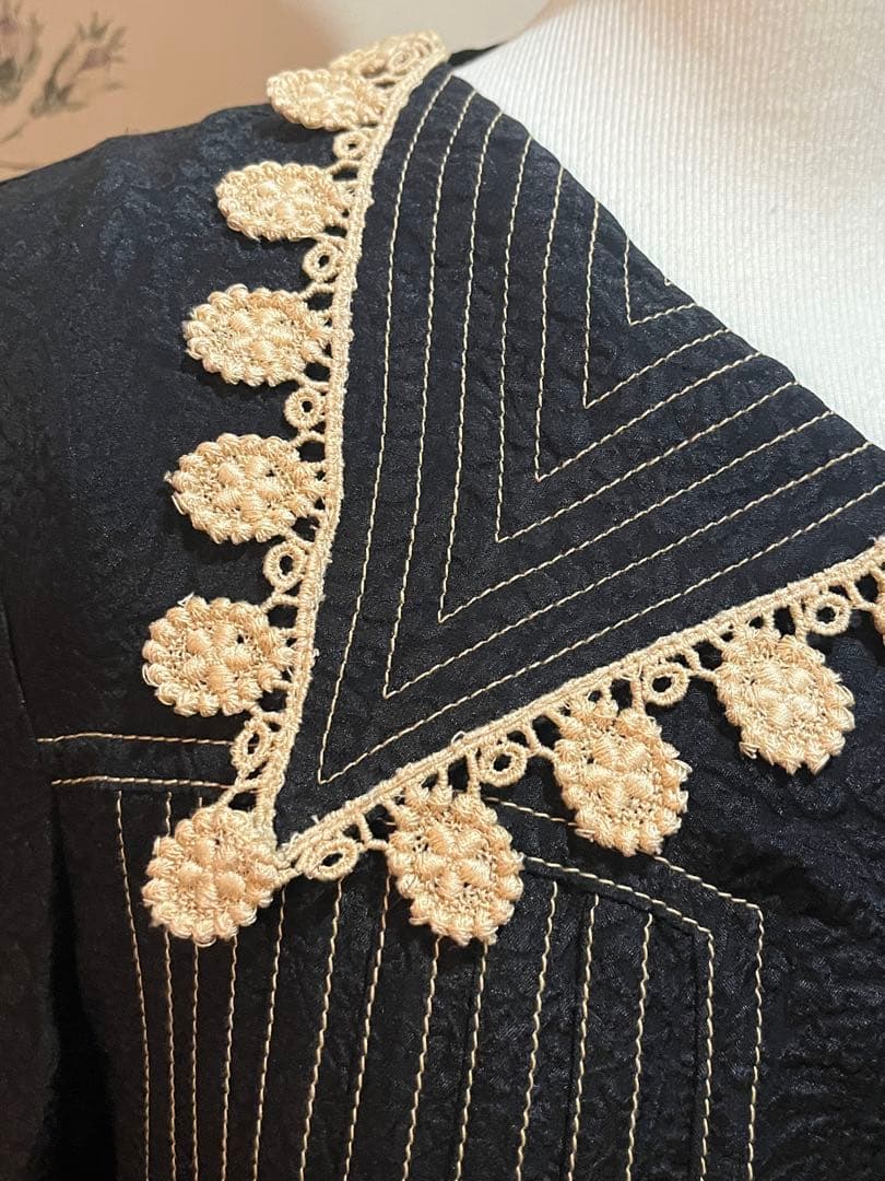 ANNA SUI 黒のレース付き長袖ワンピース　お値下げしました