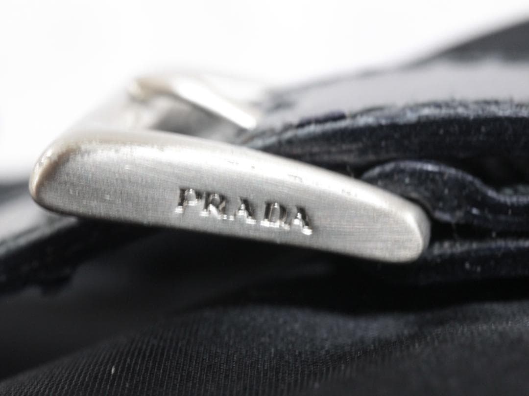 ▲PRADA/プラダ ナイロンショルダーバッグ 三角プレート メッセンジャー