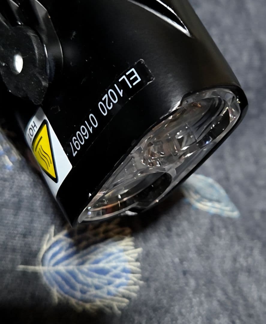 CAT　EYE　VOLT1700 ダブルLEDライト