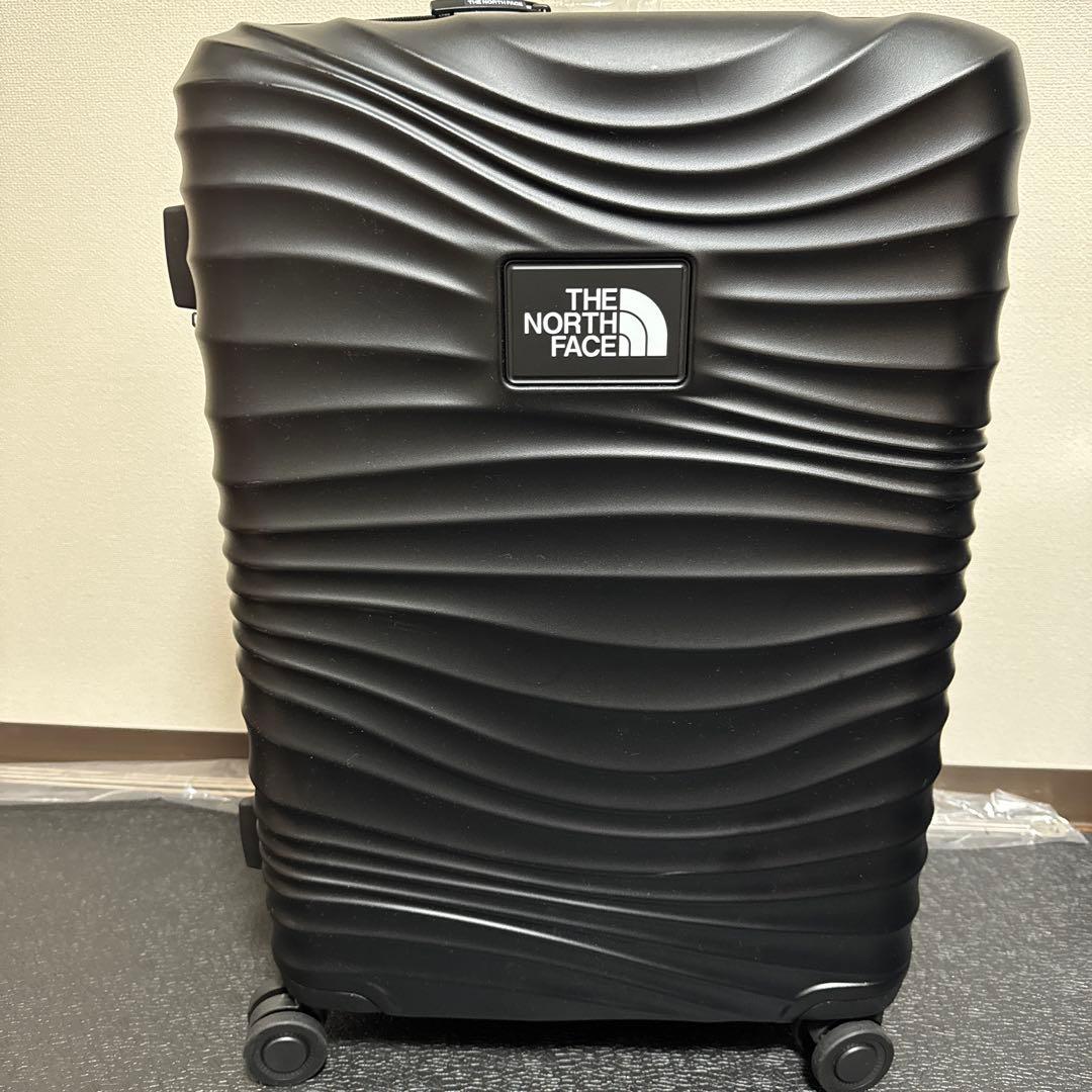 ノースフェイス　キャリーケース