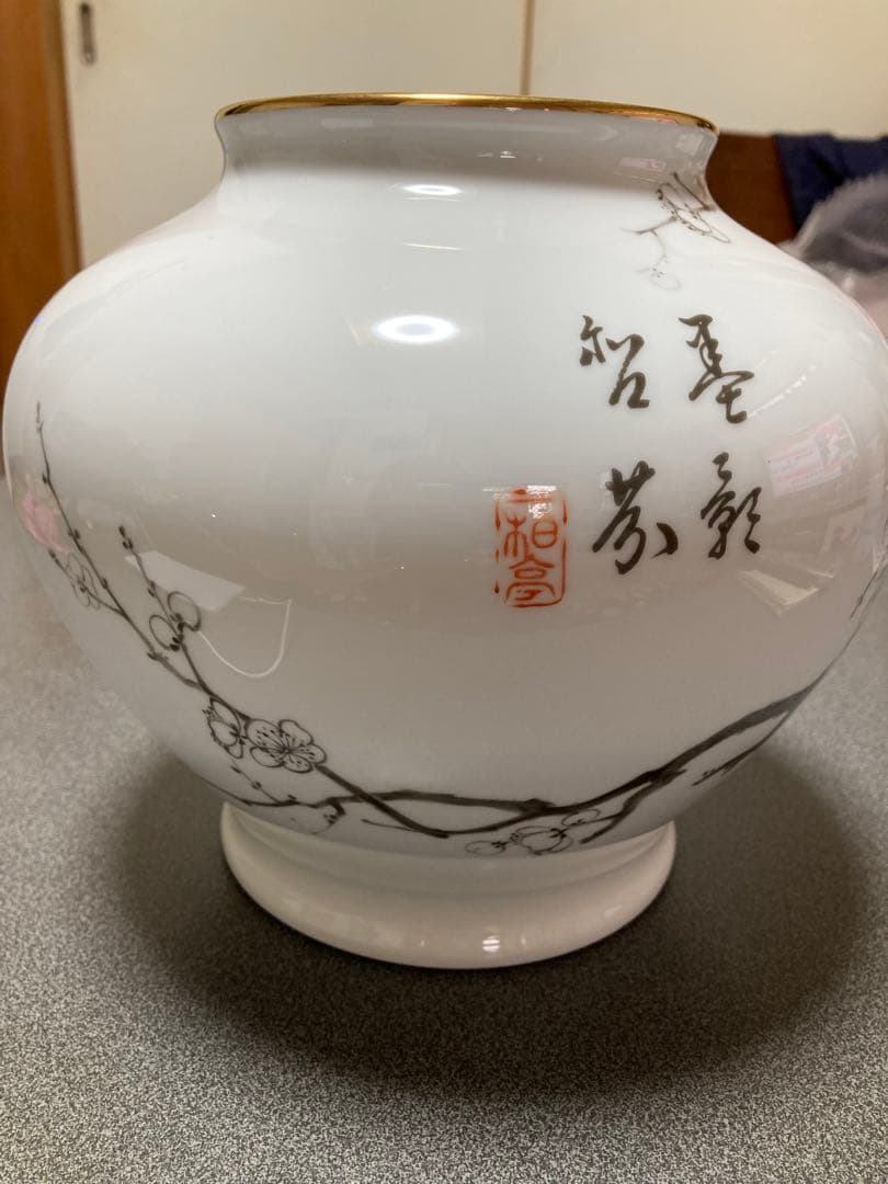 百木春夫作　高級磁器　限定版　桜花瓶皇室担当お値下げ致しました。‼️