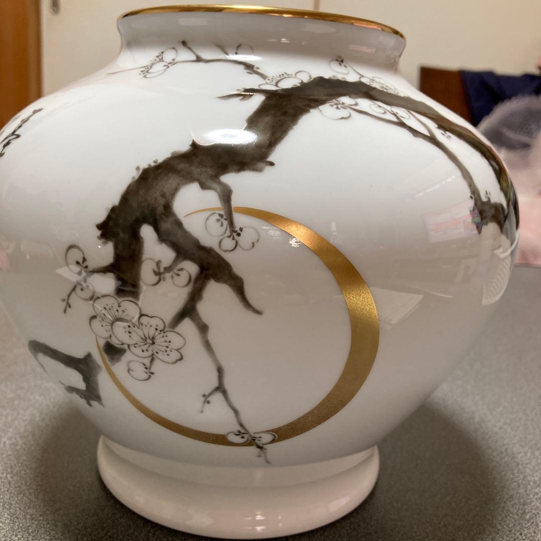 百木春夫作　高級磁器　限定版　桜花瓶皇室担当お値下げ致しました。‼️