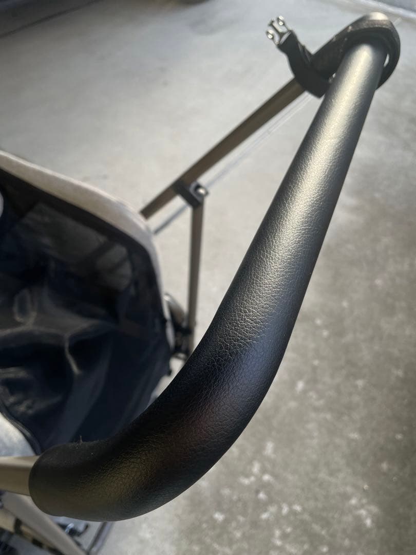 エアーバギーキャリッジ　大人気アースグレイ　美品　最終値下げ！早いもの勝ち！