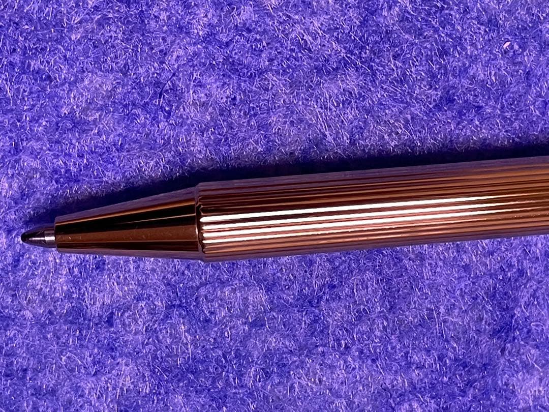 【新品・未使用】カルティエツイスト式マストボールペンゴールド証明書付き 黒インク