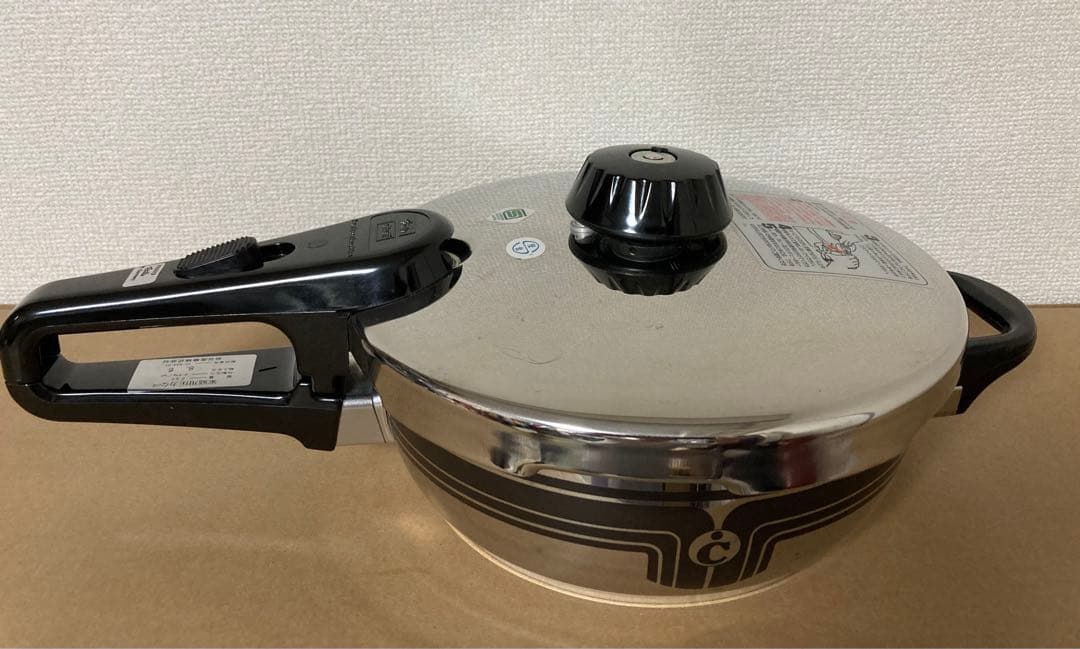 圧力鍋　フィスラー　Fissler vitavit 岩谷産業レトロ2.5L　蓋付
