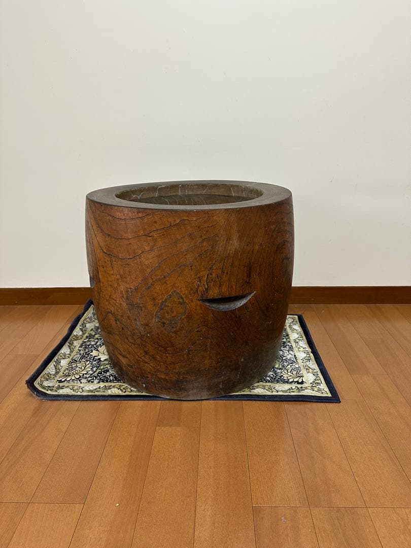 欅製　ケヤキ　木製　円筒形　臼 大きめ　室内保管していました