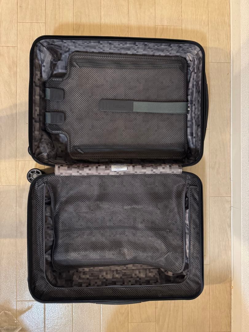 rimowaリモワ サルサ マットブラック 32L 4輪　美品 マイリモワ登録済