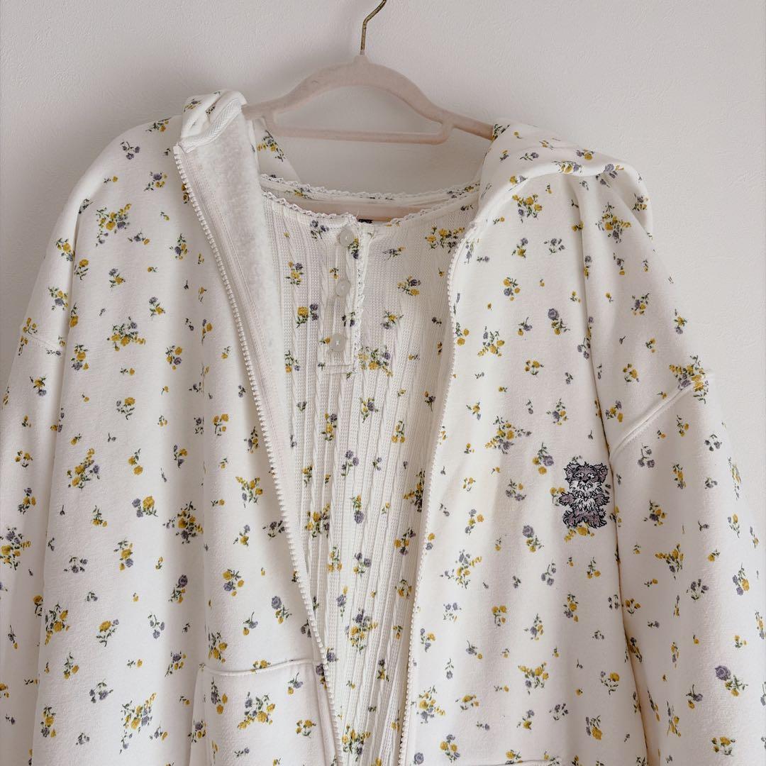 【人気完売】スナイデルホーム　新木優子コラボ　花柄パーカー　ワンピース2点セット