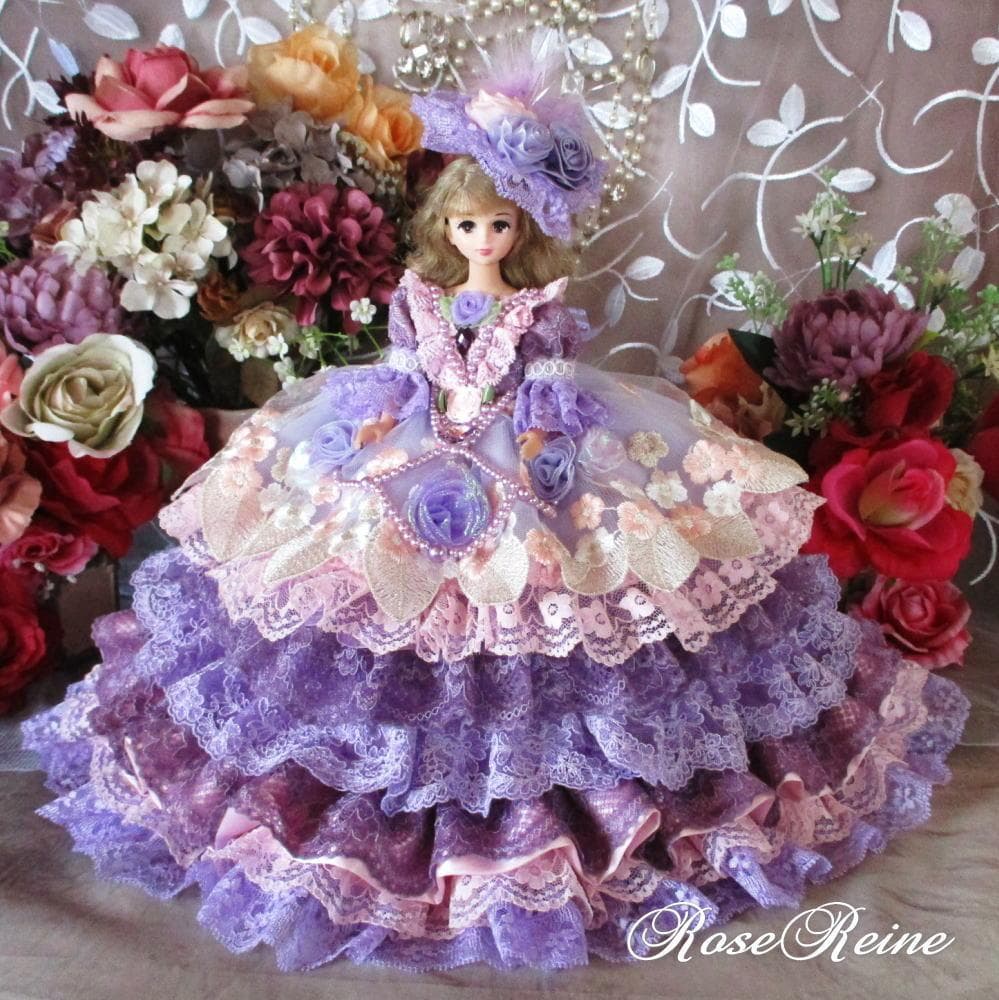 nページ エリザベート王妃 高貴なパープルグラデーションフリルドールドレス