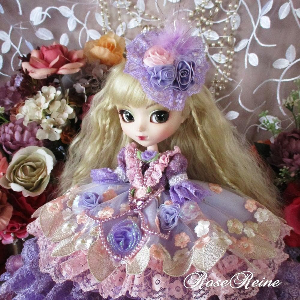 nページ エリザベート王妃 高貴なパープルグラデーションフリルドールドレス