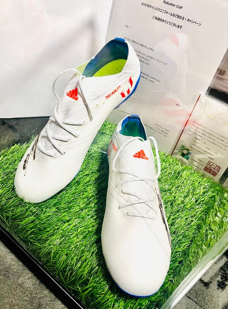 リオネル•メッシ　サイン入り　スパイク　証明書&当選書有り