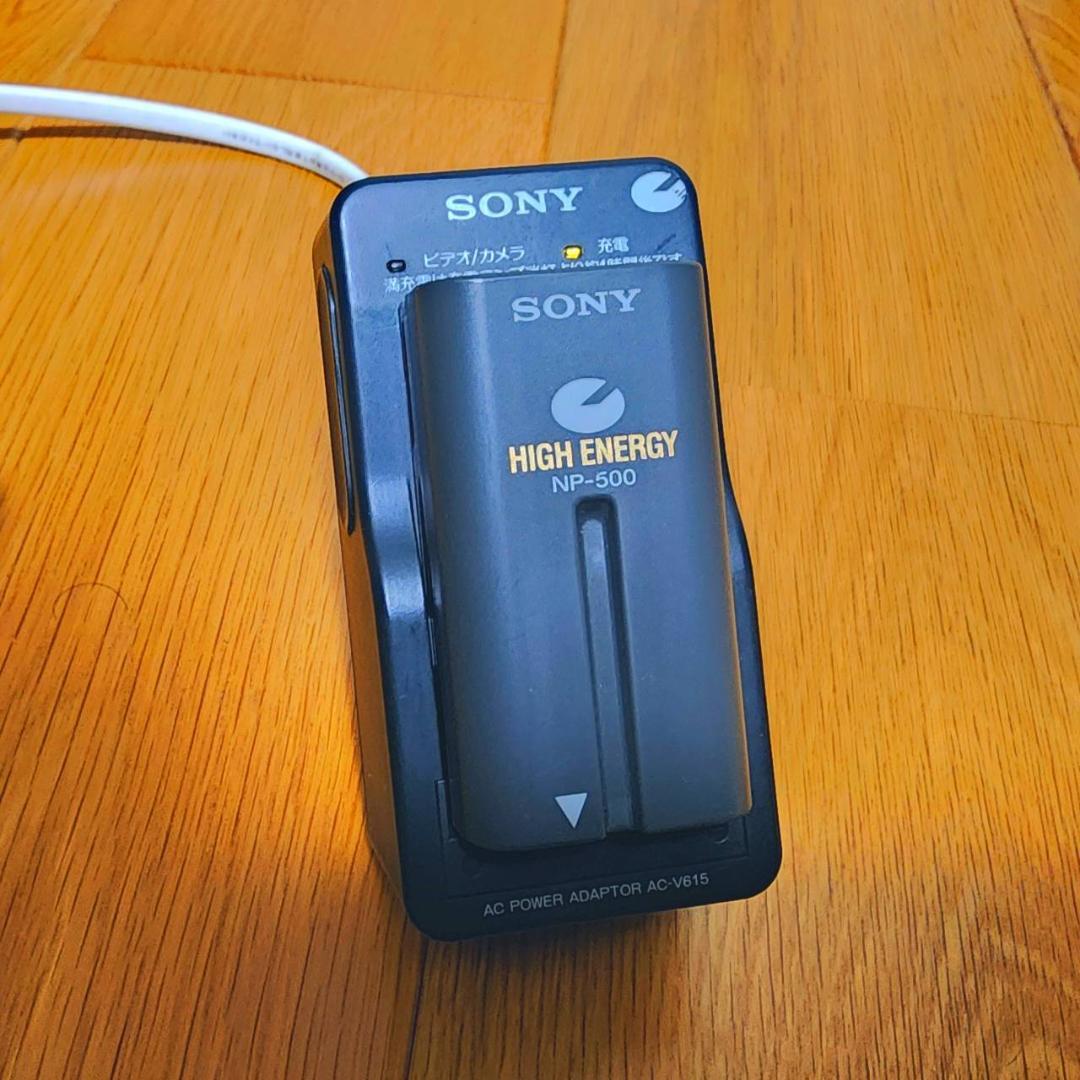 【動作確認済】Hi8 SONY 高画質 ビデオカメラ CCD-TR3 セット