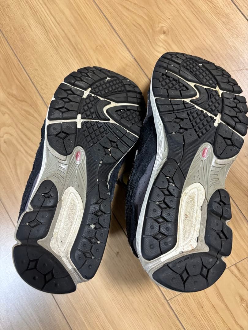 靴 New Balance 2002R