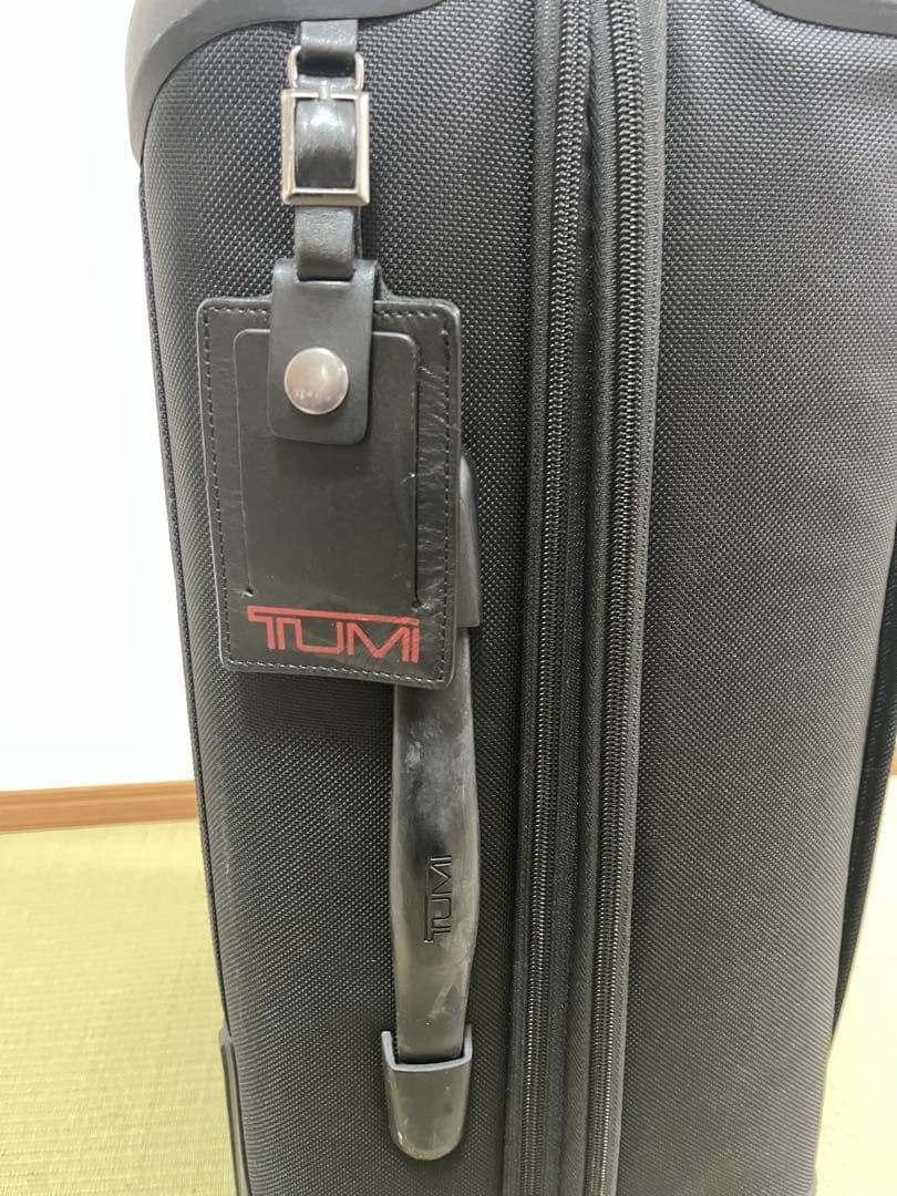 TUMI ブラック キャリーケース 4輪
