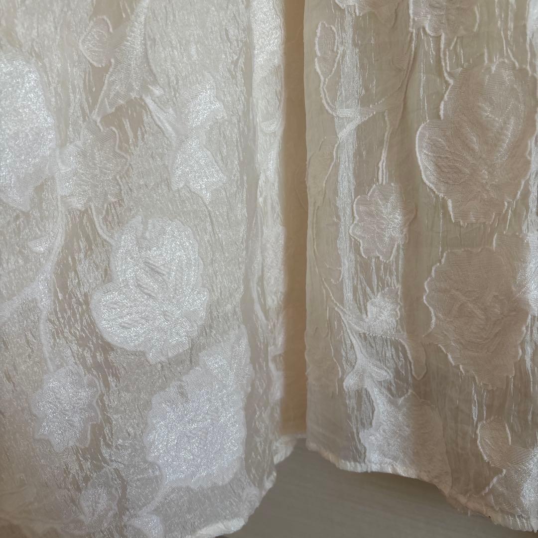 新品タグ付　aura de attirer シアージャガードスカート　アイボリー