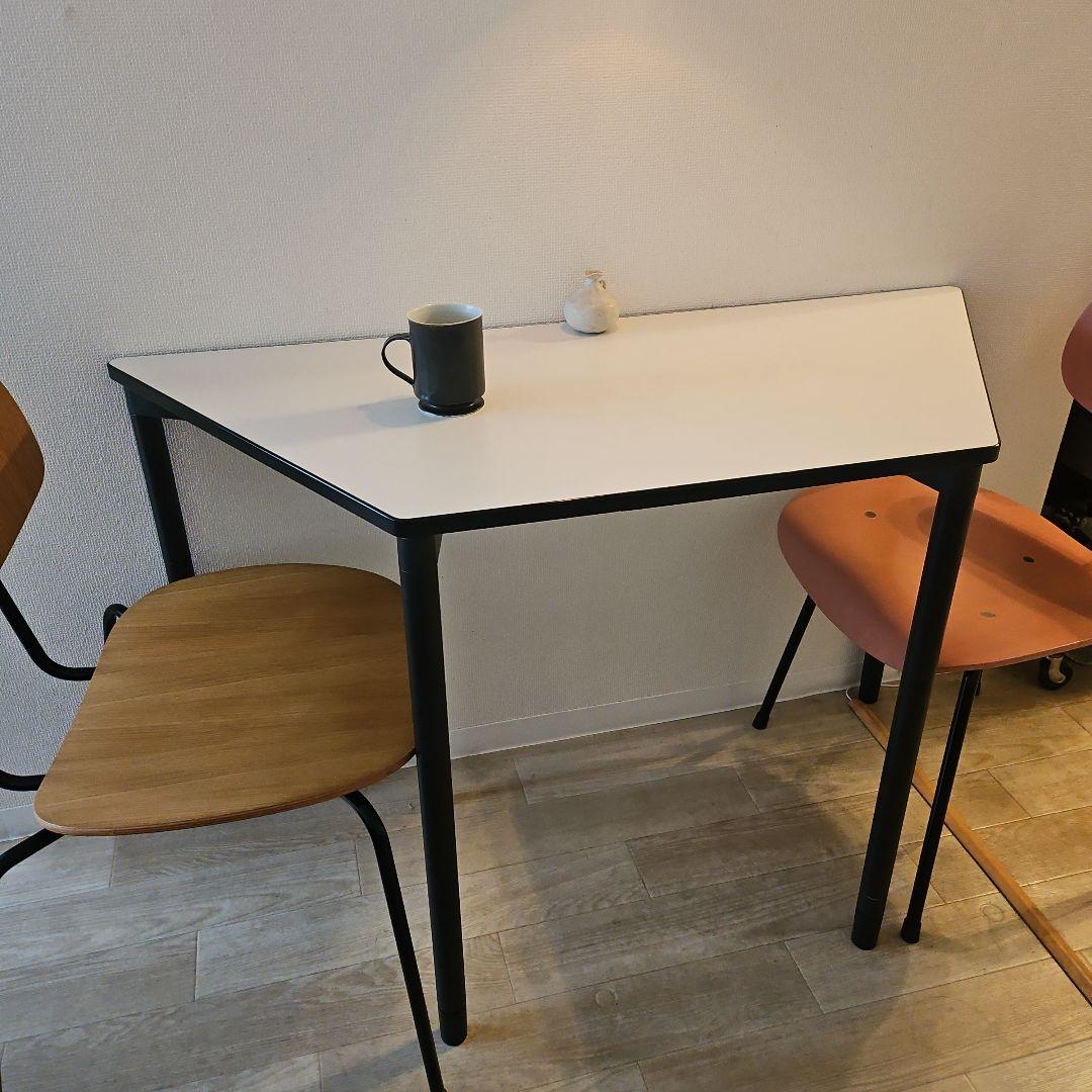 ダイニングテーブル VITRA. map table