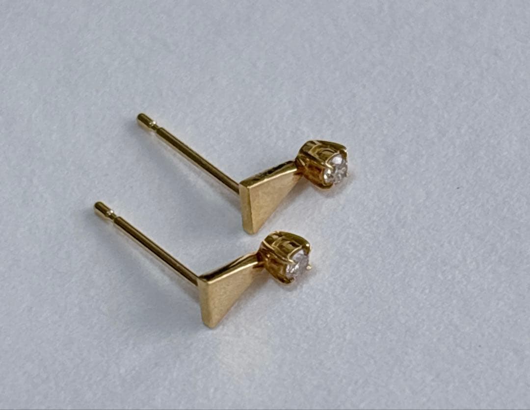 【AHKAH 】 K18 ダイヤ　ピアス