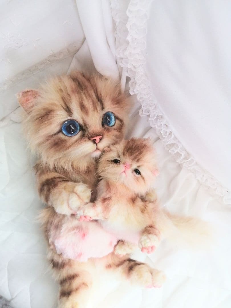 猫ちゃん♡親子♡ママとベビー♡虎柄♡アートドール♡ぬいぐるみ♡かご♡