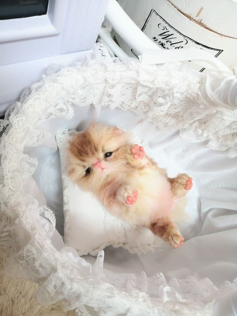 猫ちゃん♡親子♡ママとベビー♡虎柄♡アートドール♡ぬいぐるみ♡かご♡